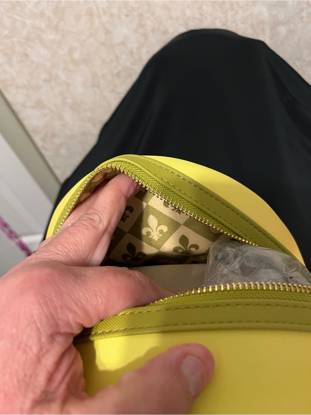 Disney x Loungefly Yellow Tiana Mini Backpack - Picture 7 of 7